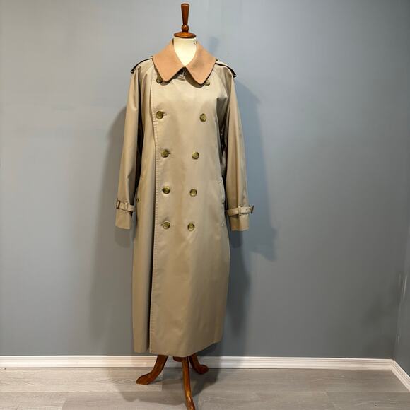 Vintage Burberry Beige, Tan Trench Coat, Removable Wool Liner, Size 42 Long - Picture 3 of 16